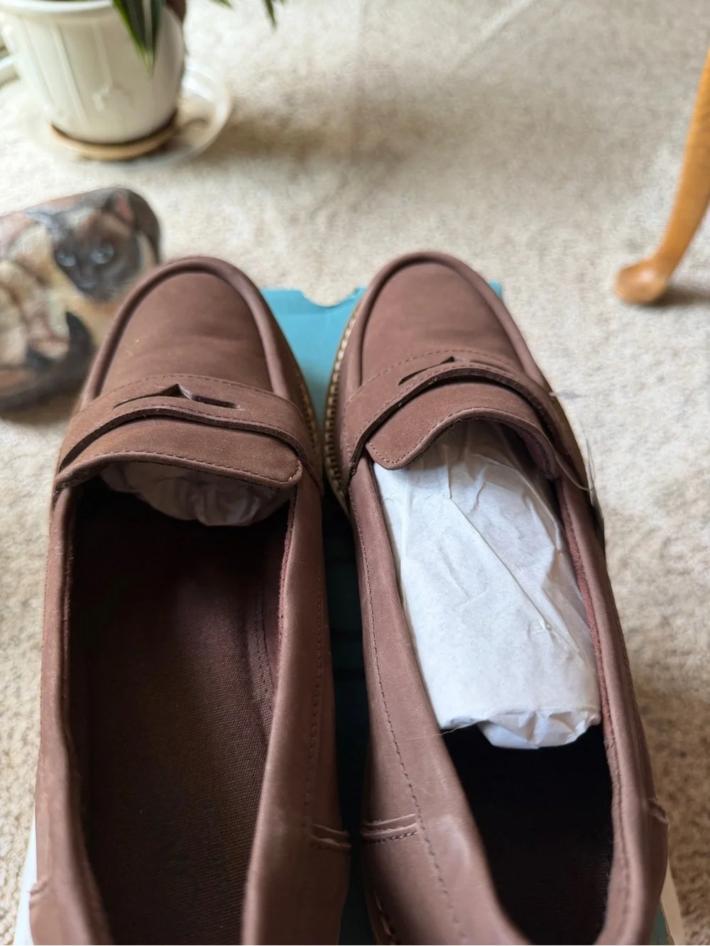 Toms Women's Oak Brown Leather Flats